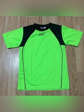 Vici Lime Green Soccer Jersey w/ Black Accents - Youth Small